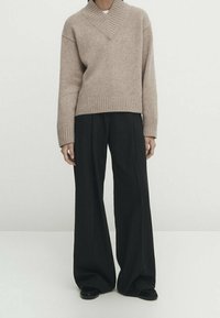 Massimo Dutti Maglione - light brown