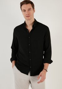Buratti REGULAR FIT - Camisa - black