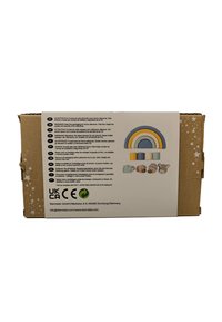 Cardboard packaging featuring a white background with a colorful rainbow graphic and five animal illustrations. Text in multiple languages.