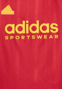 adidas Performance TIRO NATIONS PACK KIDS - Apdrukāts T-krekls - better scarlet/legend ink/bold gold