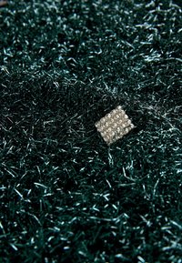 Next REGULAR FIT - SPARKLE TINSEL  - Kardigán - dark green