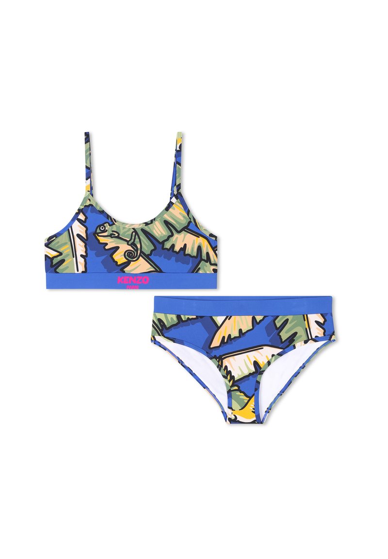 Maillot de bain deux pièces avec un motif coloré de feuilles de palmier. Le haut a des bretelles fines et une bande bleue avec "KENZO" en rose. Le bas présente un design similaire.
