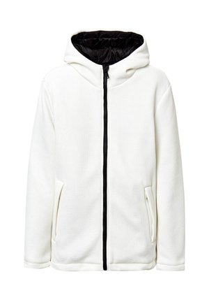 Veste à capuche blanche avec un design texturé et côtelé. Elle dispose d'une fermeture éclair noire, d'une capuche doublée et de deux poches latérales.