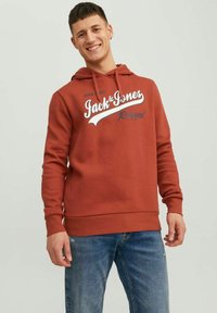 Jack & Jones JJELOGO HOOD - Felpa con cappuccio - cinnabar