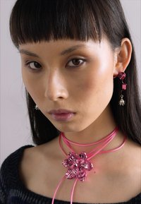 HUGO KREIT IRIS LACET - Smykke - barbie pink