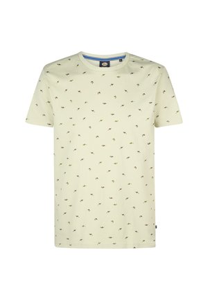 Helles gelbes T-Shirt mit Rundhalsausschnitt, kurzen Ärmeln und einem sich wiederholenden kleinen Muster aus grünen und braunen Formen. Aus Baumwollmaterial.