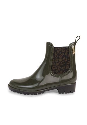 Glänzender dunkelgrüner Knöchel-Regenstiefel mit schwarzem Leopardenmuster auf dem elastischen Seitenpanel und profilierter Sohle, Zuglasche hinten.