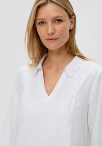 s.Oliver Robe de jour - weiß