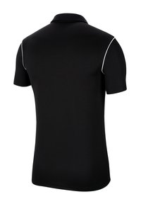 Černé polo tričko s límečkem a krátkými rukávy, vyrobené z hladkého materiálu se bílými lemy podél ramen.