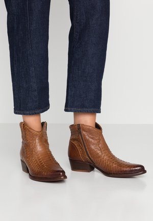 Boots à talons - cognac