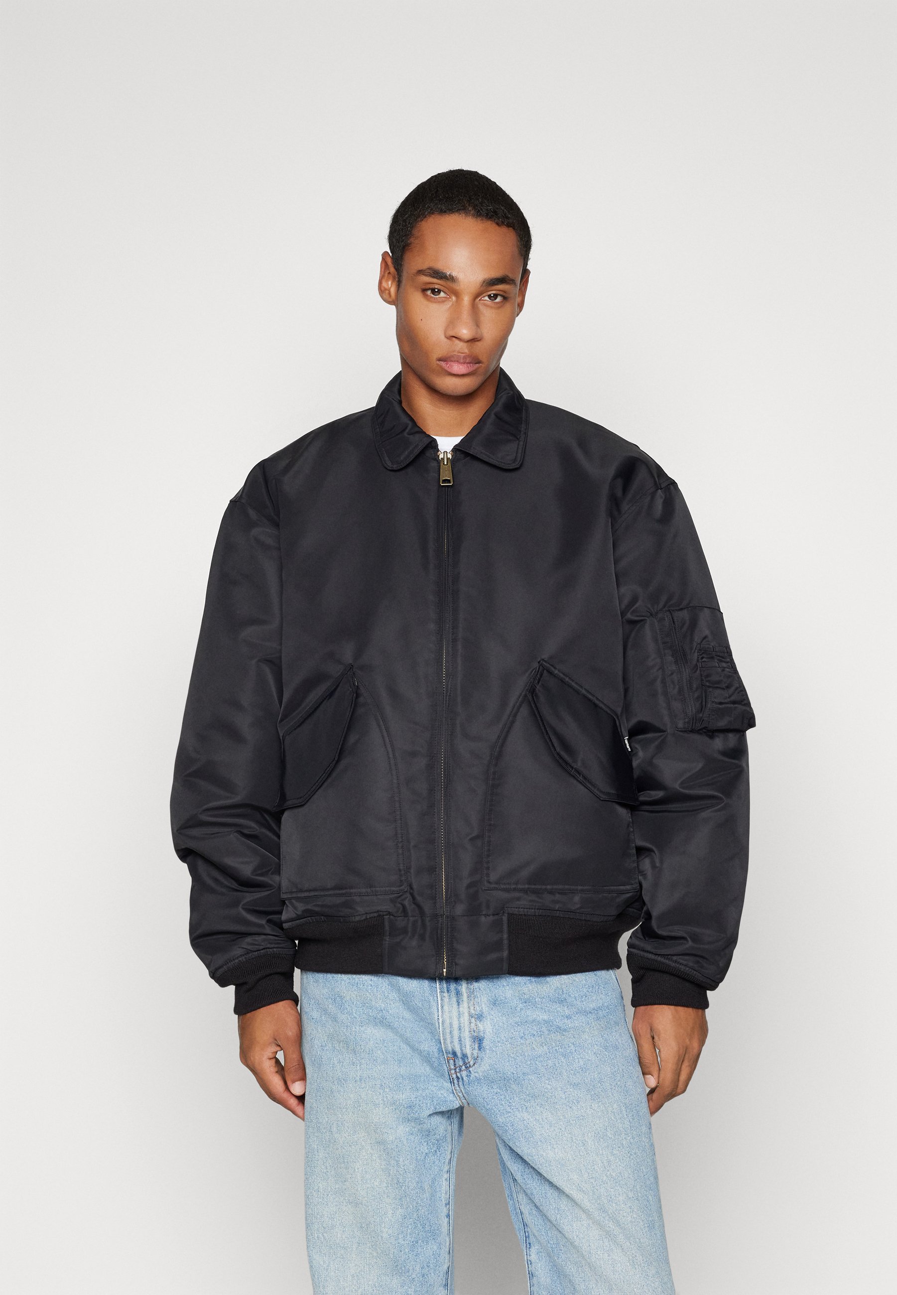 Carhartt WIP OLTEN - Bomber Jacket - black / smoke green