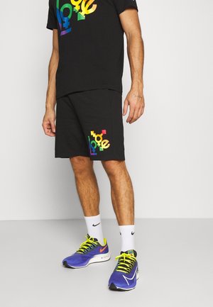 Krótkie spodenki sportowe