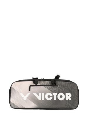 Sort og grå Victor sportstaske med lynlåslomme og dobbelthåndtag, designet til at bære ketsjere eller sportsudstyr.