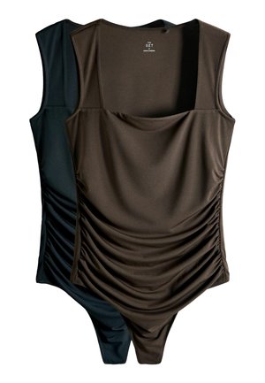 Zwei ärmellose, geraffte Bodysuits mit eckigem Ausschnitt, einer dunkelbraun vorne und einer schwarz, teilweise dahinter sichtbar.