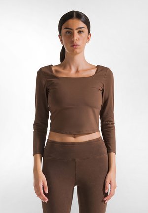 Pitkähihainen paita - brown