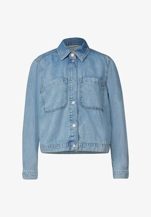 Lys blå denimjakke med knaplukning foran, to brystlommer og krave. Stoffet har en let falmet struktur.