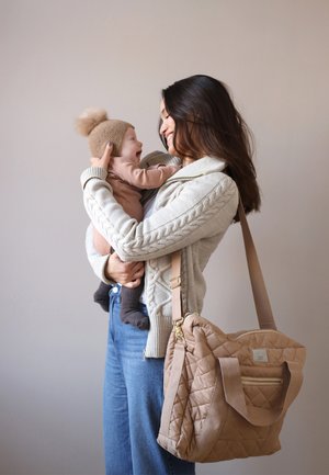 Cam Cam Copenhagen CHANGING BAG UNISEX - Previjalna torba - camel