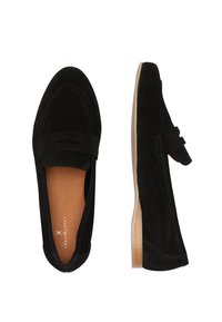 Loafers negri din suede, cu o talpă plată, dotate cu un design cusut, o curea decorativă și o talpă interioară de nuanță tan pentru confort.