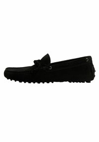 Schwarze Wildlederslipper mit einer abgerundeten Zehenpartie, Schnürdetails und einer Gummisohle mit kleinen Profilnoppen. Lässiges Slip-On-Design, leichte Konstruktion.