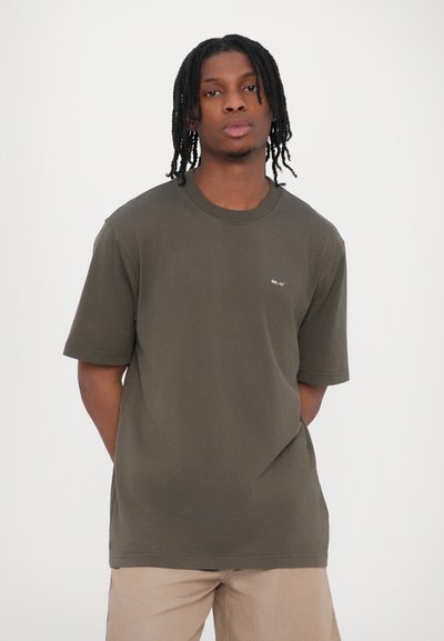 NN.07 TEE - Tricou basic - capers