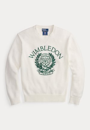 Pull blanc à col rond avec texte vert "WIMBLEDON" et un logo de blason à thème tennis centré sur le devant.