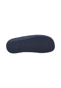 Suola di pantofola blu navale con superficie texturizzata, caratterizzata da motivi a coste e un emblemma circolare. Materiale in gomma morbida e antiscivolo.