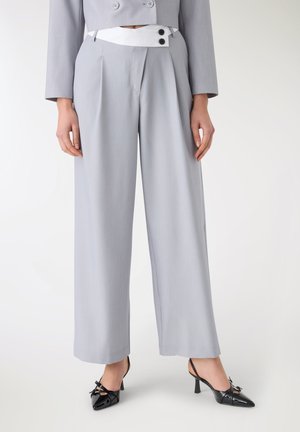 WIDE LEG CON FASCIA IN VITA A CONTRASTO - Pantaloni - grigio chiaro melange