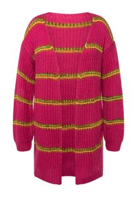 Brede gebreide cardigan in helder roze met contrasterende gele en groene horizontale strepen. Heeft een V-hals en een open voorkant met lange mouwen.