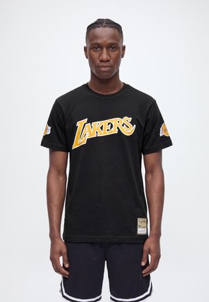 Mitchell & Ness, NBA NAME & NUMBER CLASSIC TEE PHILADELPHIA 76ERS  ALLEN IVERSON - Клубно облекло - black