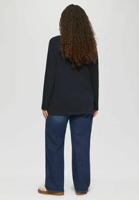 s.Oliver Langarmshirt - navy