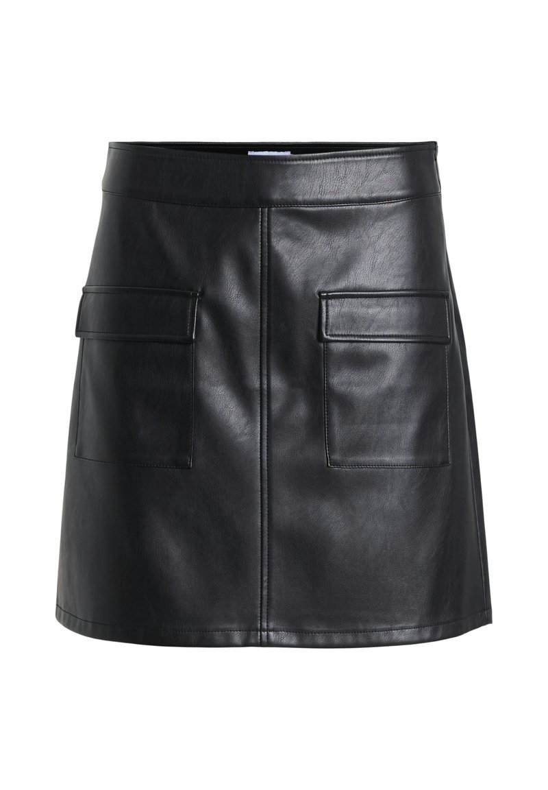 Falda corta de cuero negro con una textura suave, que incluye dos bolsillos frontales y una cinturilla ajustada. Líneas limpias y diseño minimalista.