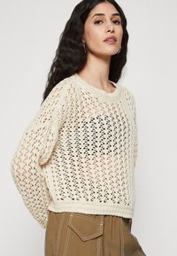 Vero Moda Petite VMMILLO - Pulóver - birch