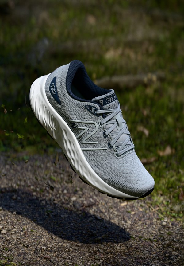 FRESH FOAM X EVOZ ST - Road running shoes