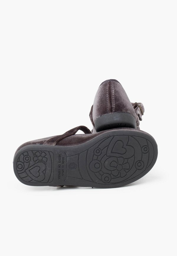 MERCEDITAS  – Riemchenballerina – gris