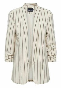 Neizvēlēts, white pepper