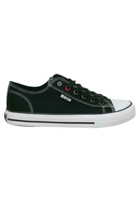 Sneakers in tela nera con punta in gomma bianca, lacci neri, accenti rossi e cuciture bianche, con una targhetta con il marchio sul lato.