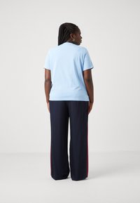 Tommy Hilfiger Curve 1985 MINI CORP - T-Shirt basic - vessel blue