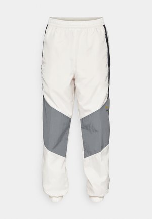 Nike Sportswear, AIR - Jogginghose - orewood/iron grey/black