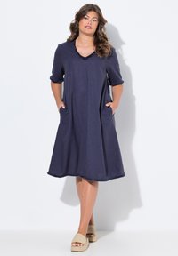 LAURASØN V-AUSSCHNITT ARM - Denní šaty - navy blue