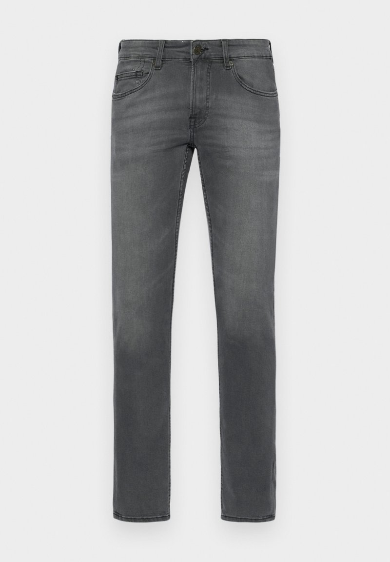 Jeans de mezclilla gris de corte slim-fit para hombre, con cierre de botón y cremallera en la parte delantera, diseño de cinco bolsillos y un ligero desgaste en los muslos y las rodillas.