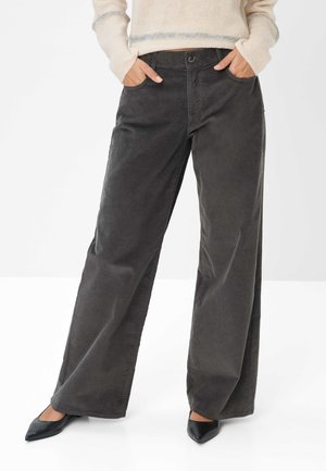Wijde corduroy broek in donkergrijs, met een knoopsluiting en zijzakken. De stof heeft een gestructureerd ribbelpatroon.