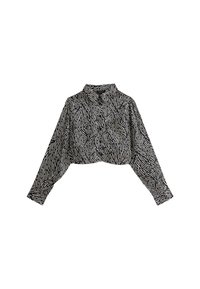 Camicia nera e bianca a maniche lunghe, con un motivo a onde, colletto abbottonato e un design in tessuto testurizzato.