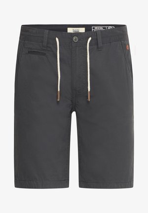 Férfi sötétszürke pamut rövidnadrág, puha tapintással, gombos zárással, állítható zsinórral és oldalsó zsebekkel. Egyszerű dizájn, minimális díszítéssel.