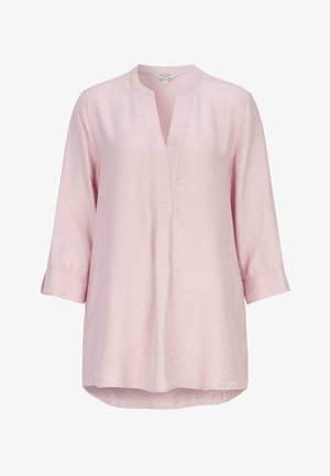 Lichtroze tuniek met lange mouwen, een opstaande kraag en een V-vormige halslijn, voorzien van een losse pasvorm en een licht gebogen zoom.