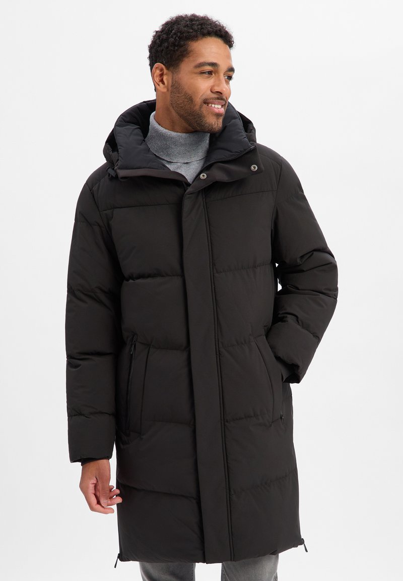 Schwarzer Steppmantel mit Kapuze, mit gestepptem Design, Frontreißverschluss und zwei seitlichen Reißverschlusstaschen. Weiche Textur, knielange Passform.