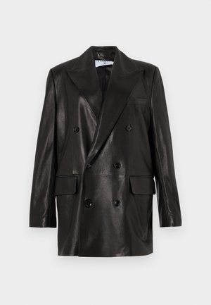 Czarna skórzana marynarka dwurzędowa z szerokimi klapami, przednimi kieszeniami i guzikami. Gładka tekstura z dopasowanym krojem.