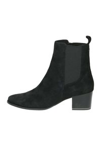Unselected, black suede
