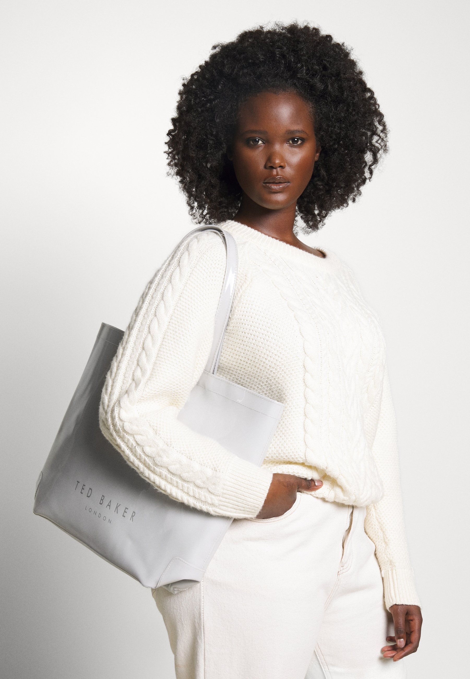 Ted Baker GABYCON Shoppingveske grey Zalando.no Ted Baker GABYCON Shoppingveske dusky pink Zalando.no