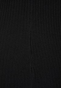 Morgan MENTOS - Pullover - noir