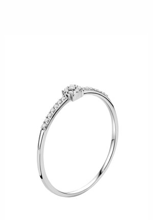 Ring - white gold